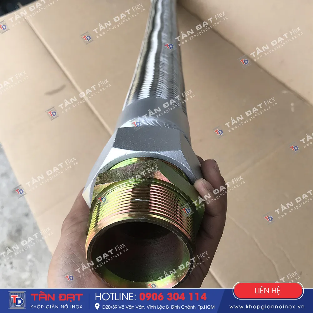 Custom fabrication of female cone seat thread and double male thread stainless steel flexible hoses – photo 3