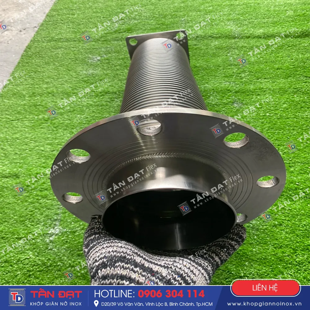Custom non-braided pipe with flange fabrication - photo 1