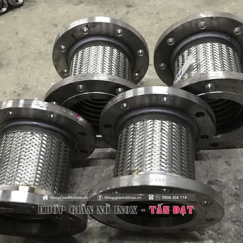 Khớp nối mềm kết nối mặt bích 10K inox một đầu cố định , một đầu xoay