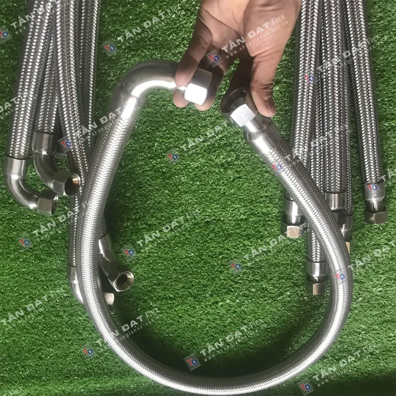 Ống mềm inox kết nối 1 đầu cong 1 đầu thẳng inox DN20