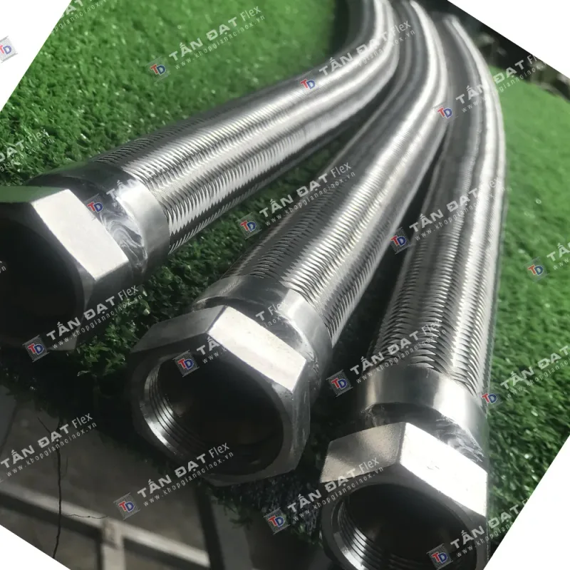 Khớp nối mềm inox 304 kết nối ren rắc co
