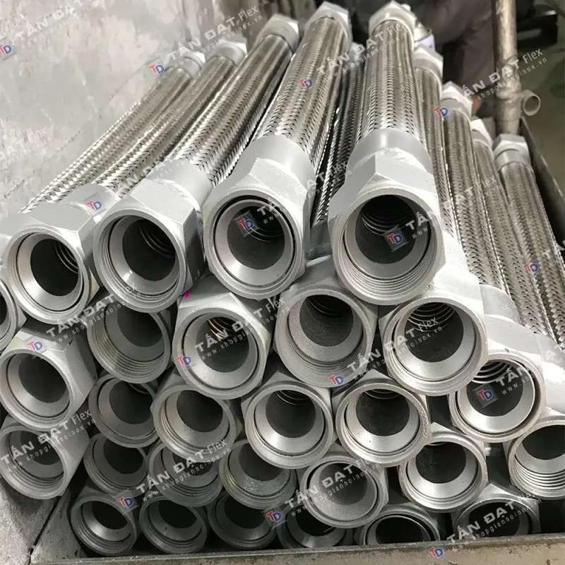 Ống mềm inox 304 đầu nối thép ren côn lõm
