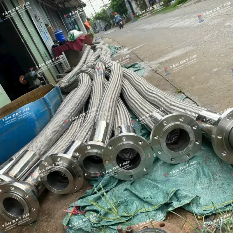 Khớp nối mềm inox 321 DN100 mặt bích ANSI150