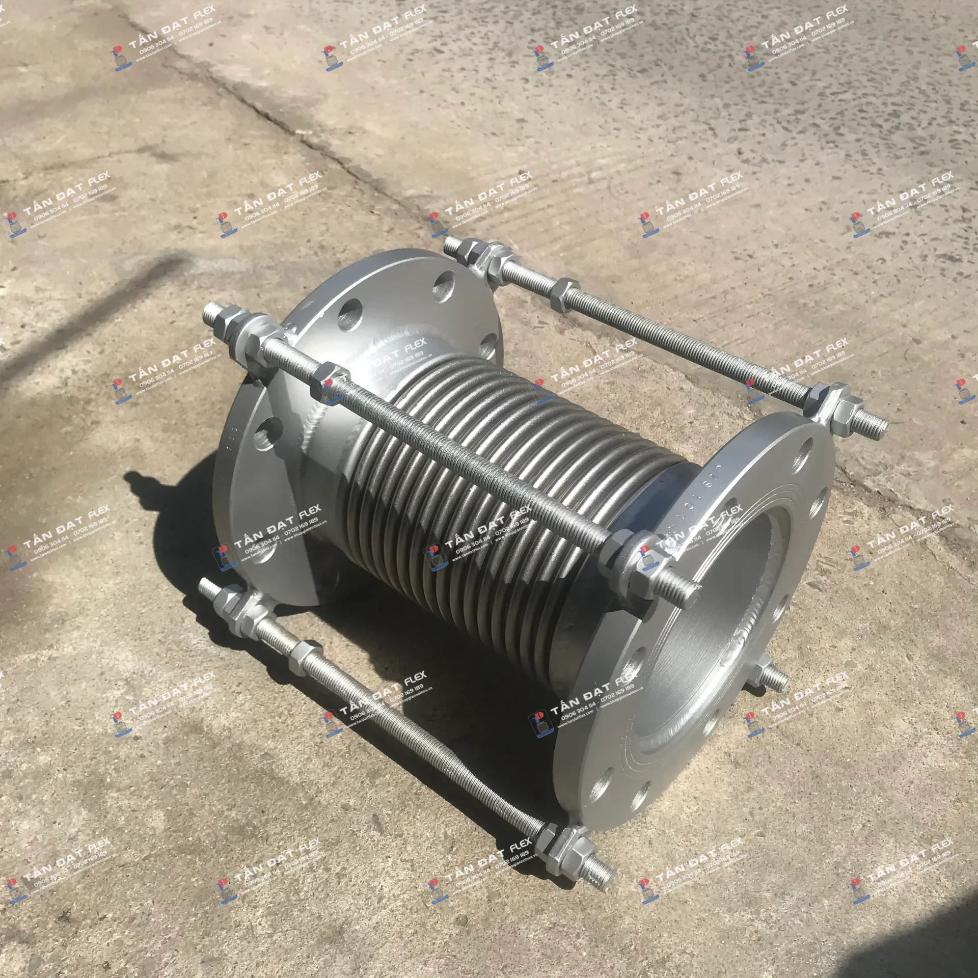Khớp giãn nở có 4 pasty định hướng không lưới có lớp lót trong chịu nhiệt độ cao - ảnh 3