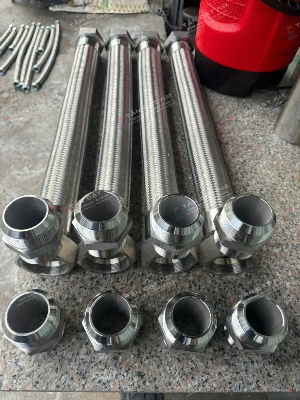 Ống mềm kết nối 2 đầu ren côn lõm kèm kép nối phi 60 inox 304
