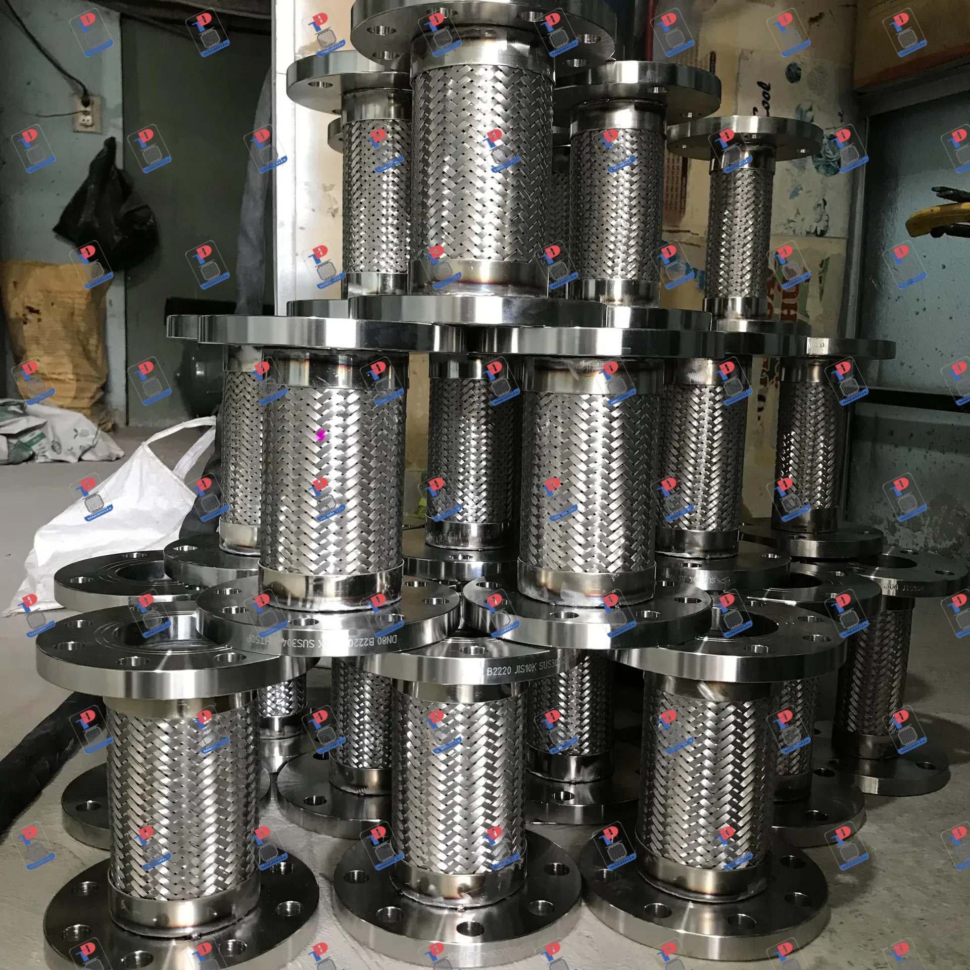 Khớp nối mềm inox mặt bích chống rung hệ thống