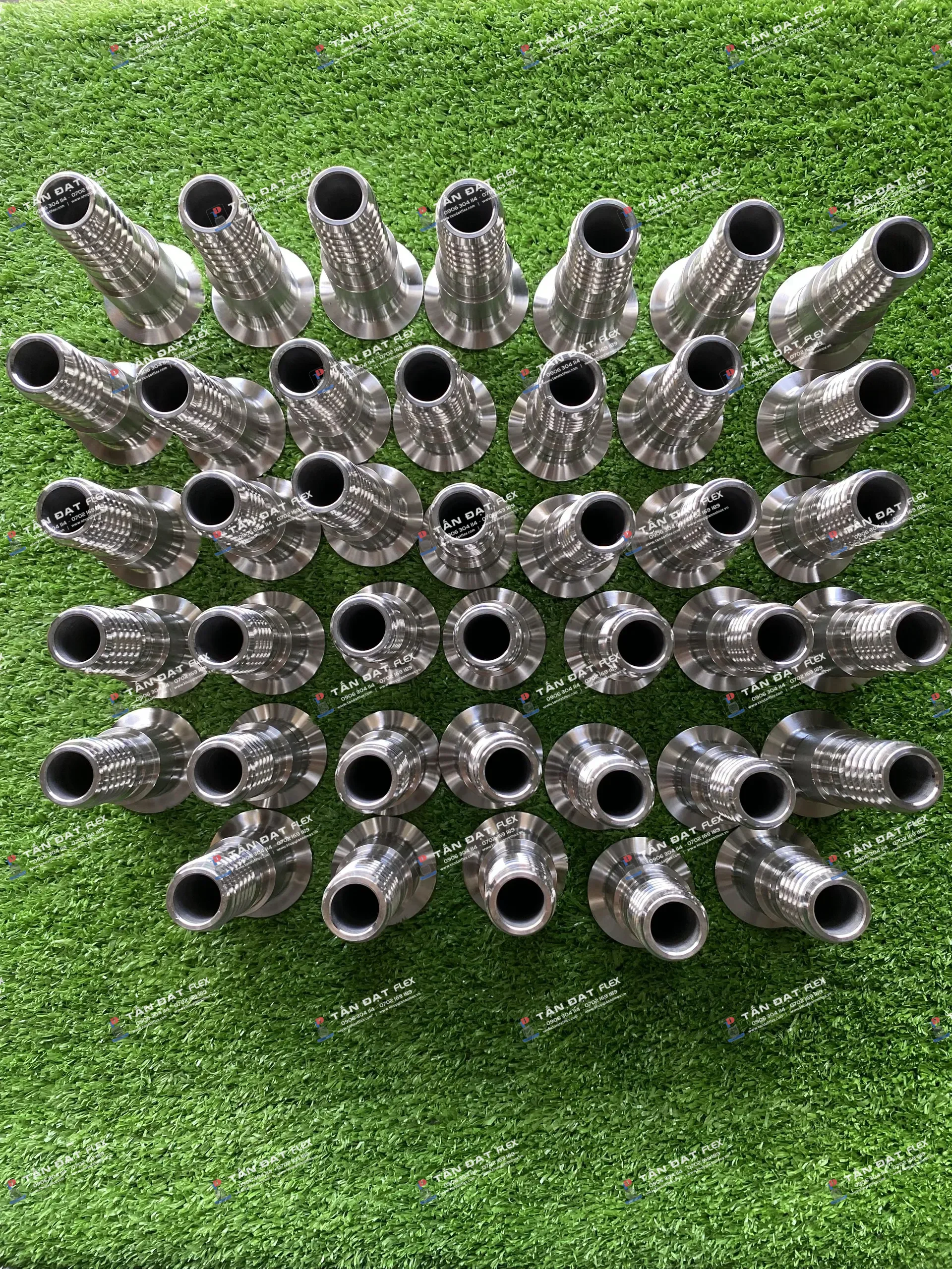 Gia công đường hàn đuôi chuột kết nối mặt clamp vi sinh inox 304