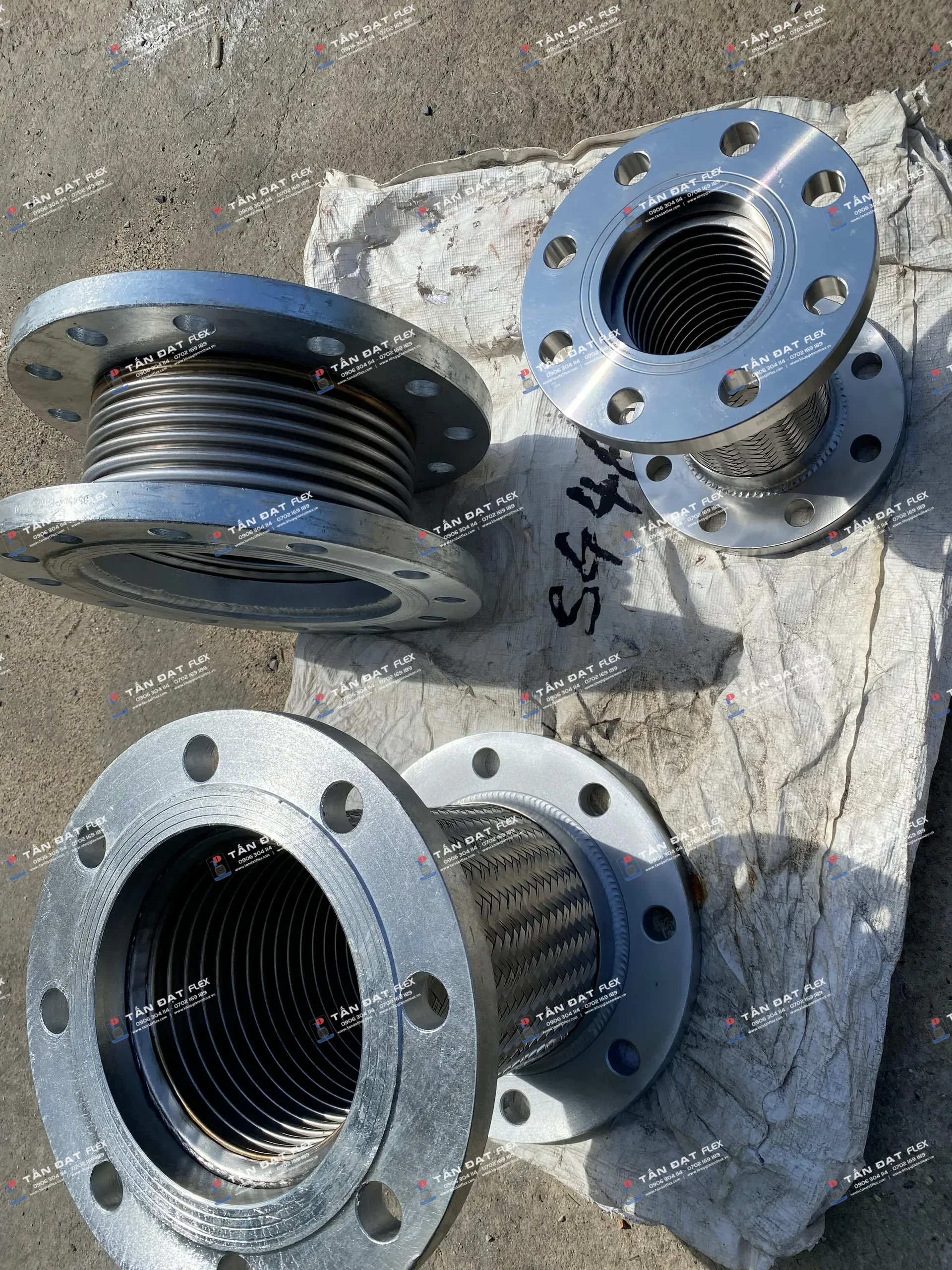 Stainless steel flanged flexible joint – image 5