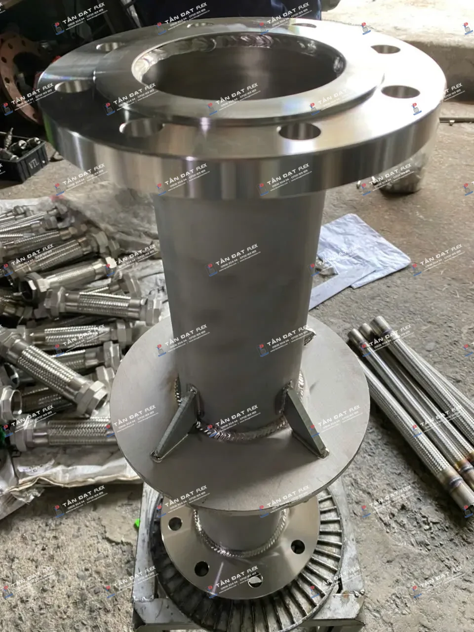 Custom 304 stainless steel wall sleeve and penetration pipe – image 5