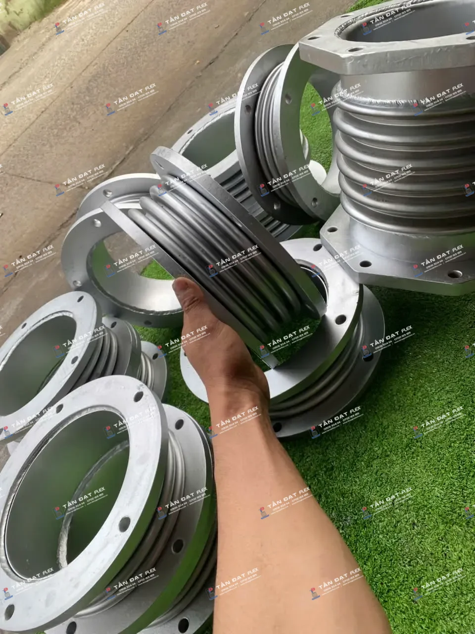 DN250 unbraided guided expansion joint with inner sleeve - photo 4