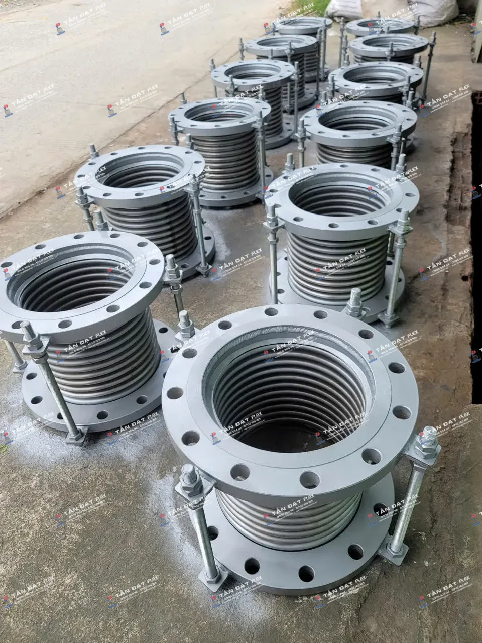 Khớp co giãn có pasty định hướng không lưới DN250